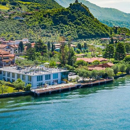 Direttamente Al Lago Apartments Marone Exteriér fotografie