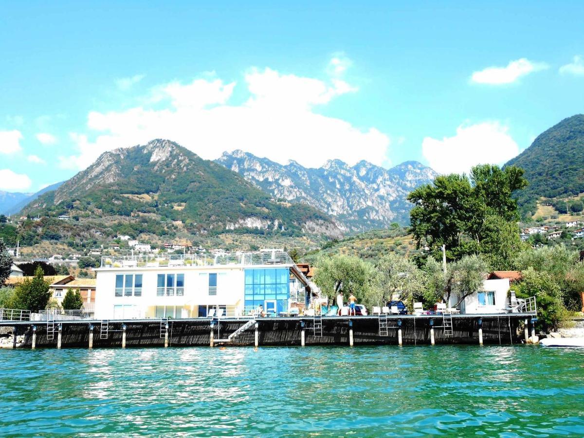 Direttamente Al Lago Apartments Marone Exteriér fotografie