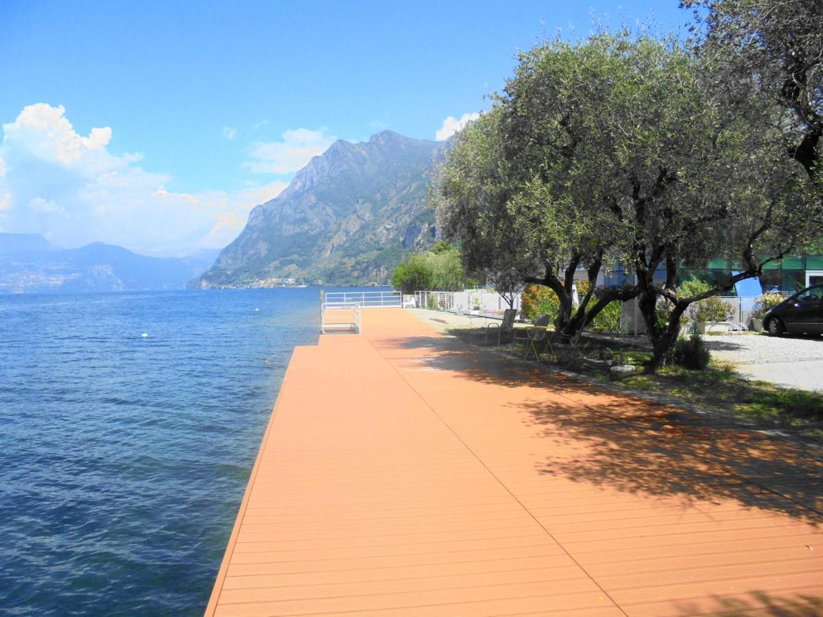 Direttamente Al Lago Apartments Marone Exteriér fotografie